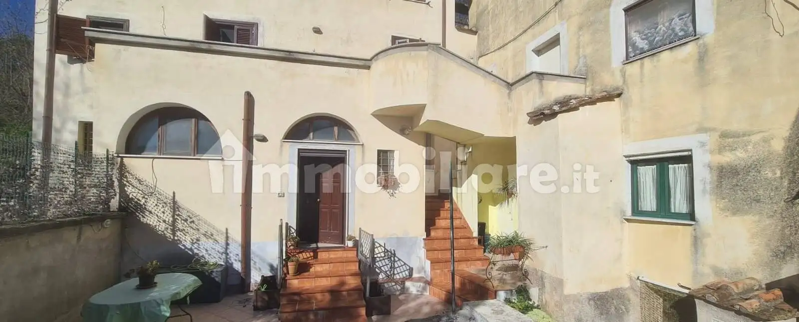 Casa indipendente in vendita a Giffoni Sei Casali