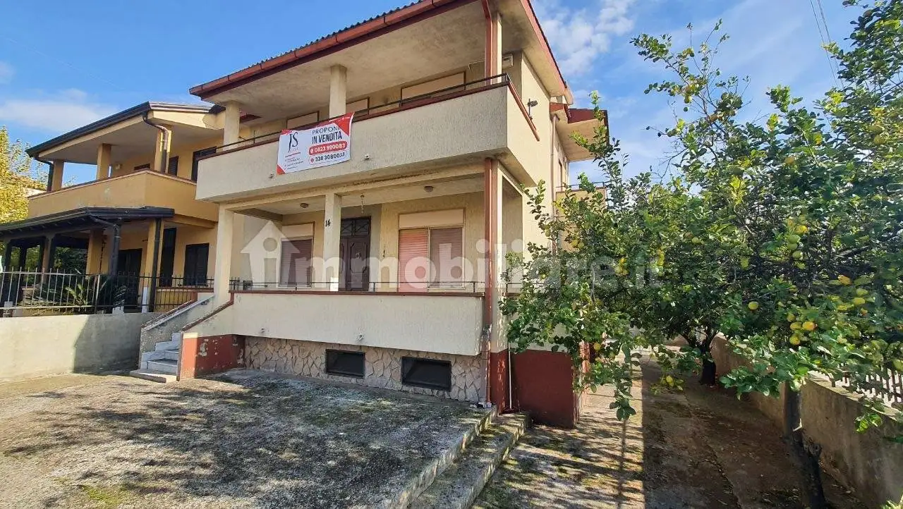 Villa in vendita a Bellona