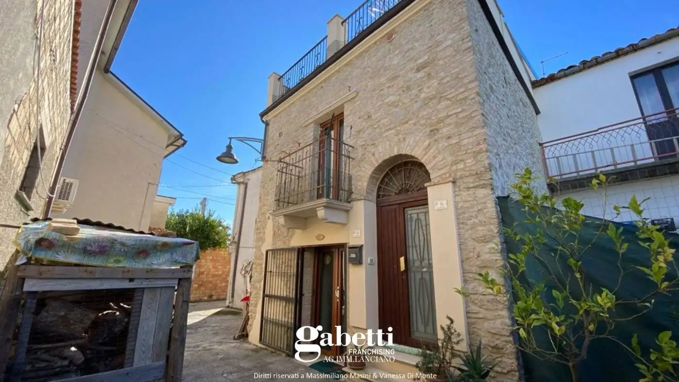 Casa indipendente in vendita a Mozzagrogna