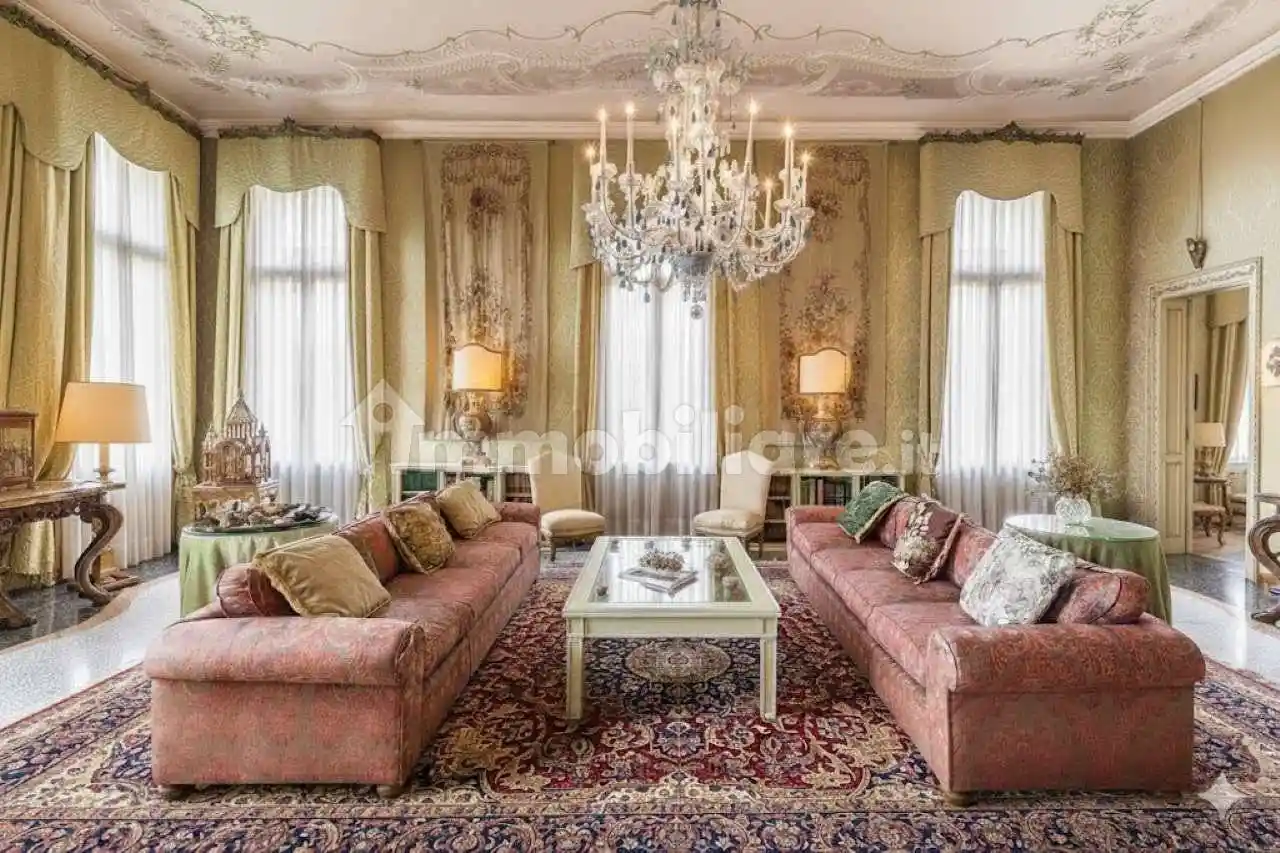 Appartamento in vendita a Modena