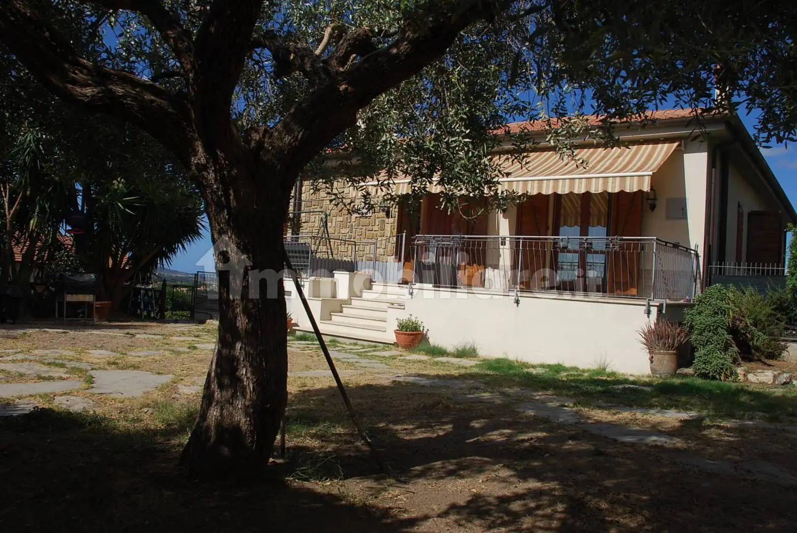 Villa in vendita a Magliano in Toscana