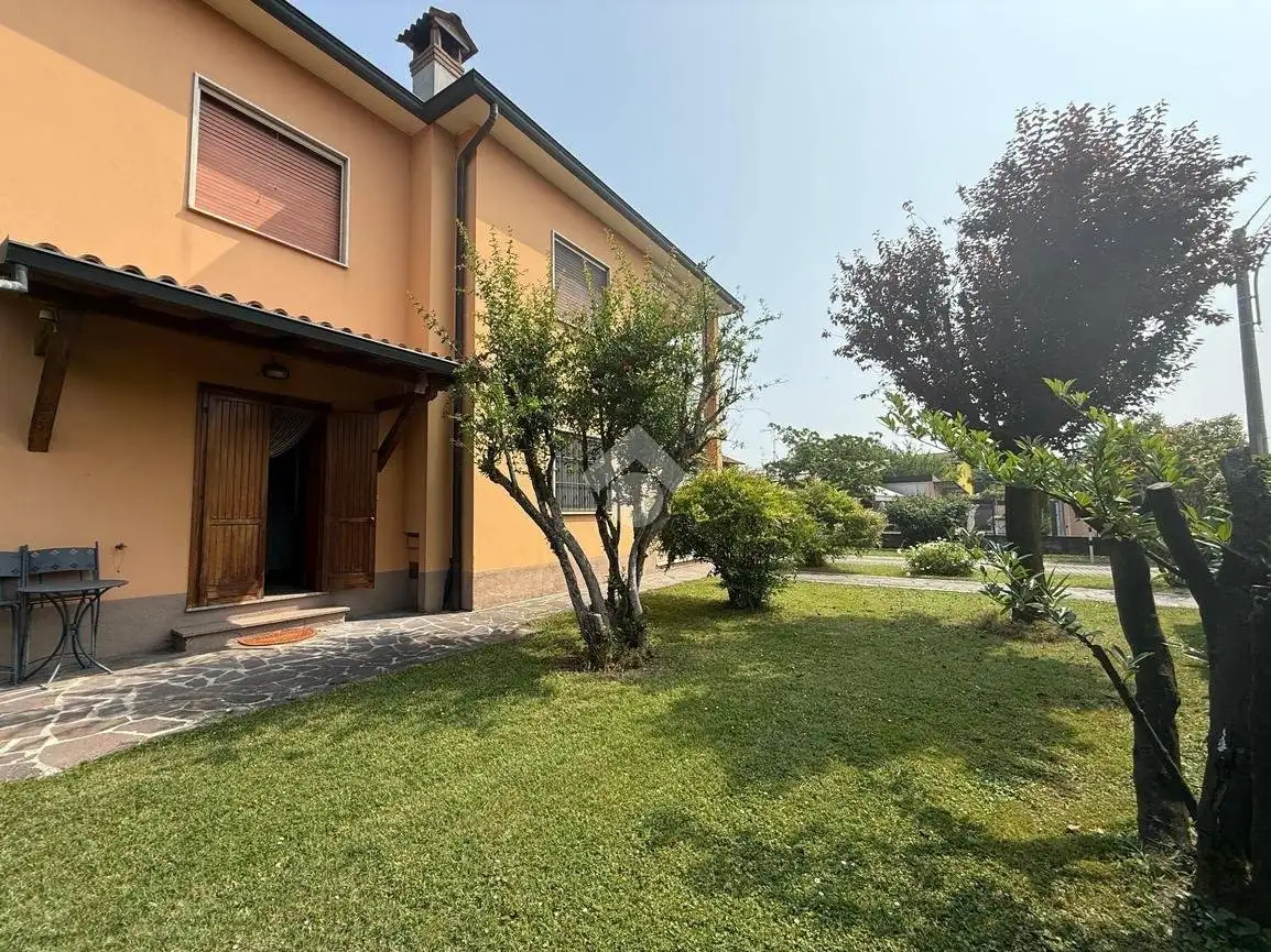 Quadrilocale via Giuseppe Verdi 6, Centro, Capralba - foto 2