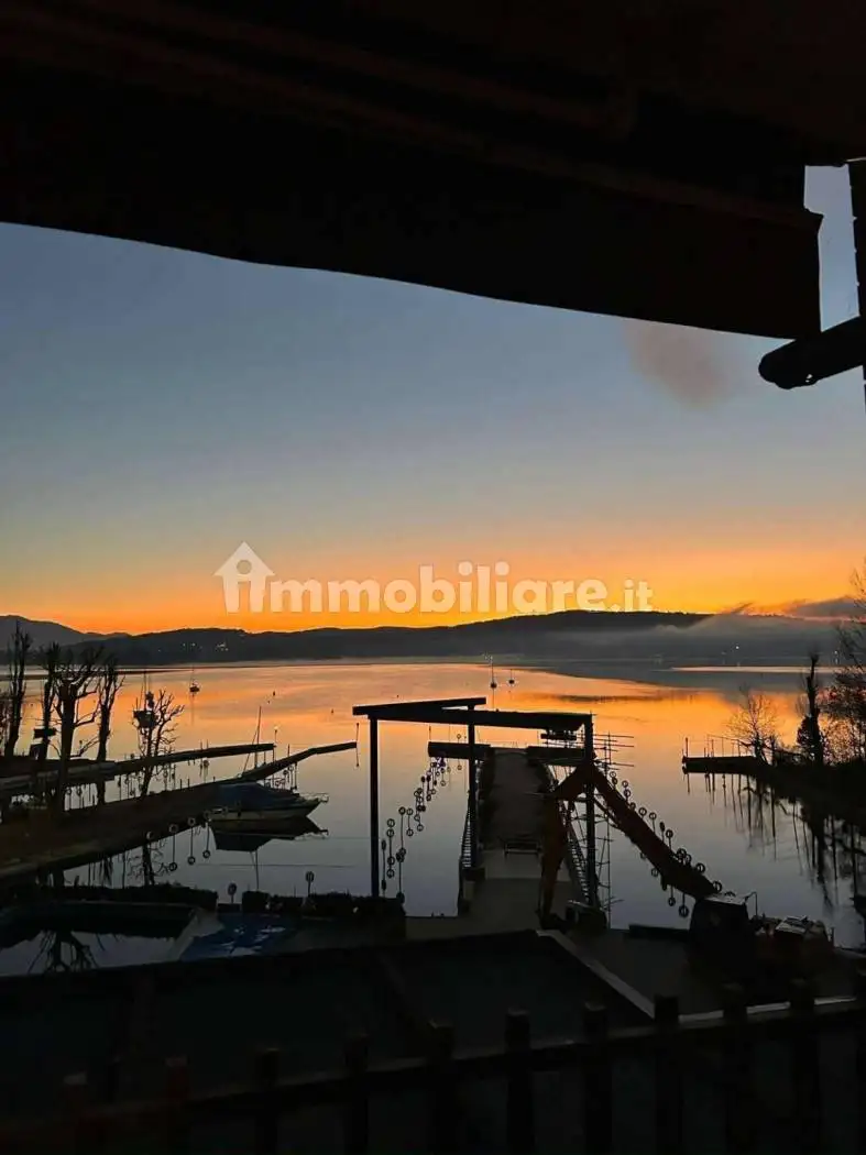 Appartamento in vendita a Dormelletto