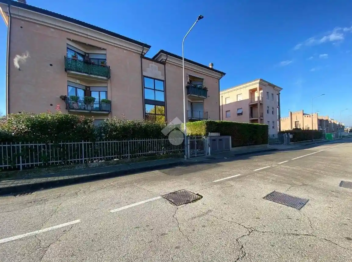 Villa in vendita a Collecchio