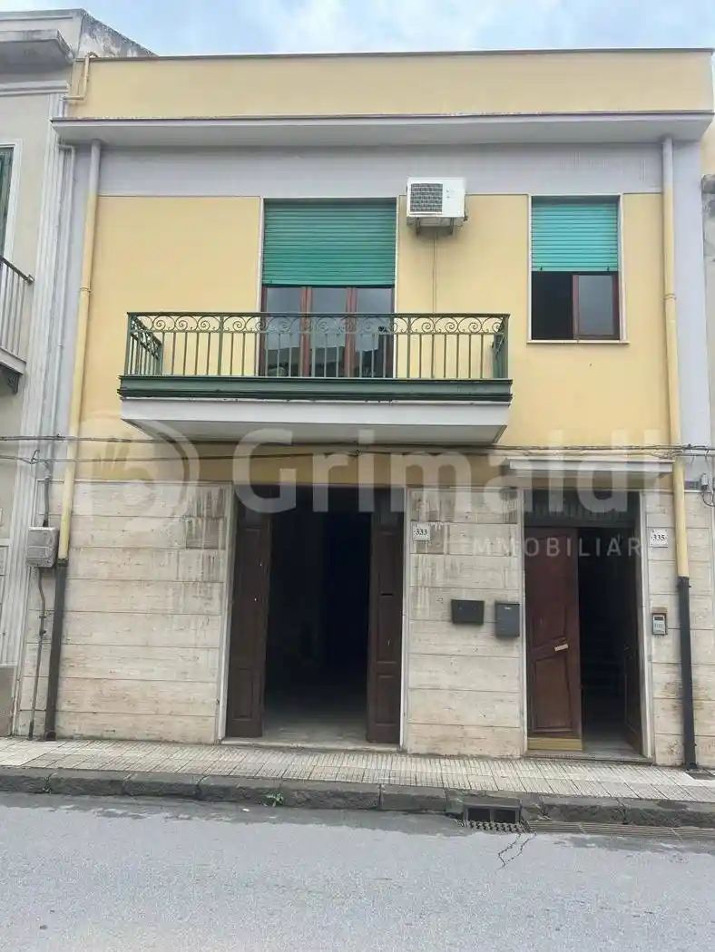 Palazzo - Edificio in vendita a Barcellona Pozzo di Gotto