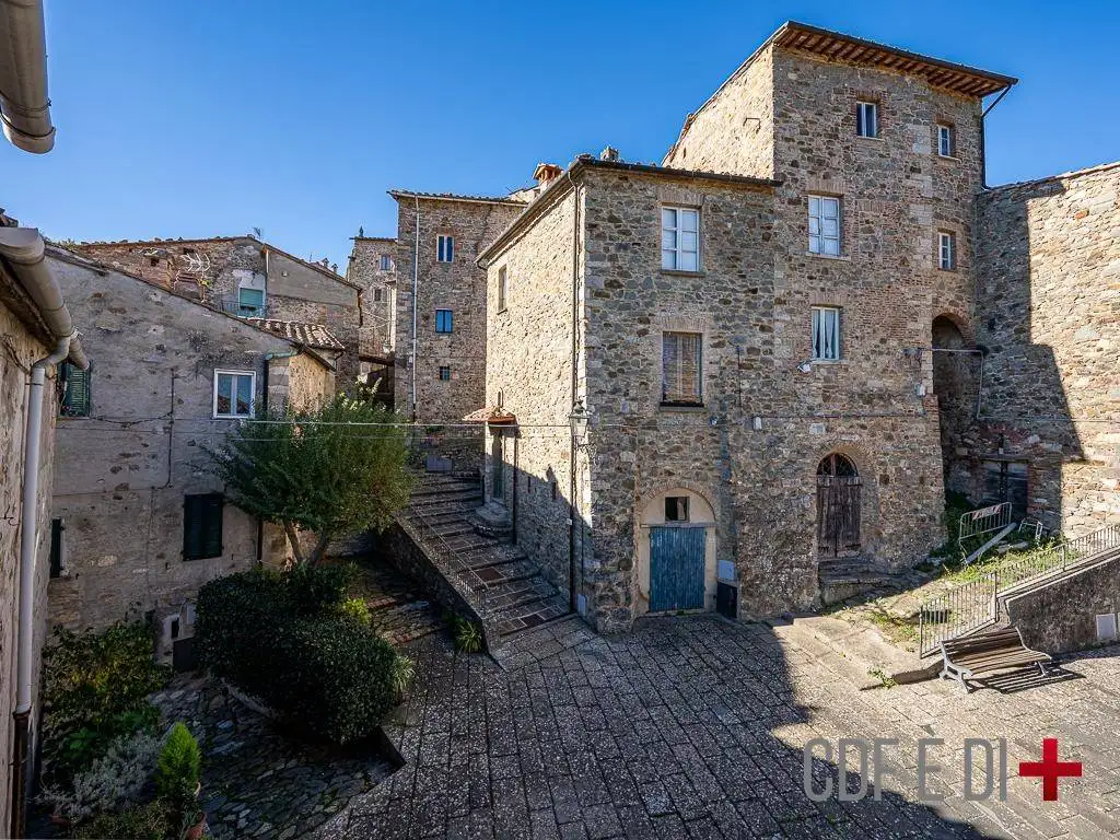 Appartamento in vendita a Castelnuovo di Val di Cecina