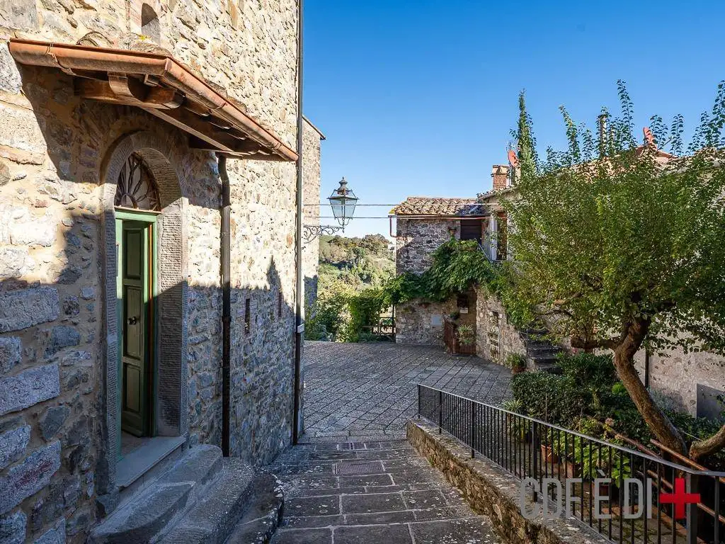 Bilocale piazza del Popolo, Centro, Castelnuovo di Val di Cecina - foto 3