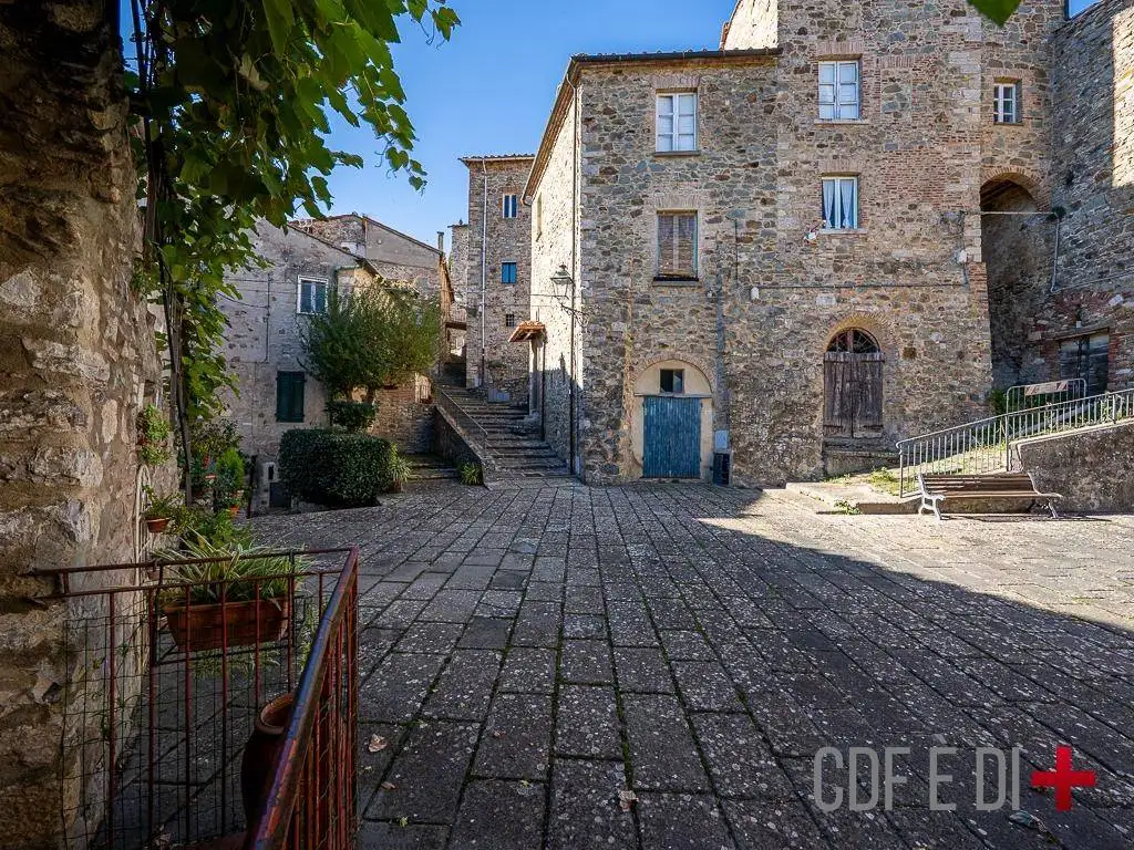 Bilocale piazza del Popolo, Centro, Castelnuovo di Val di Cecina - foto 5