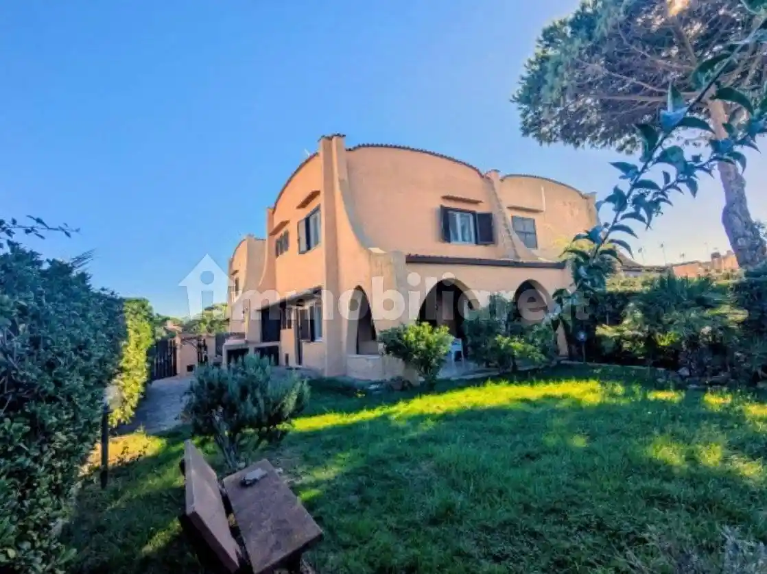 Villa in vendita a Cerveteri