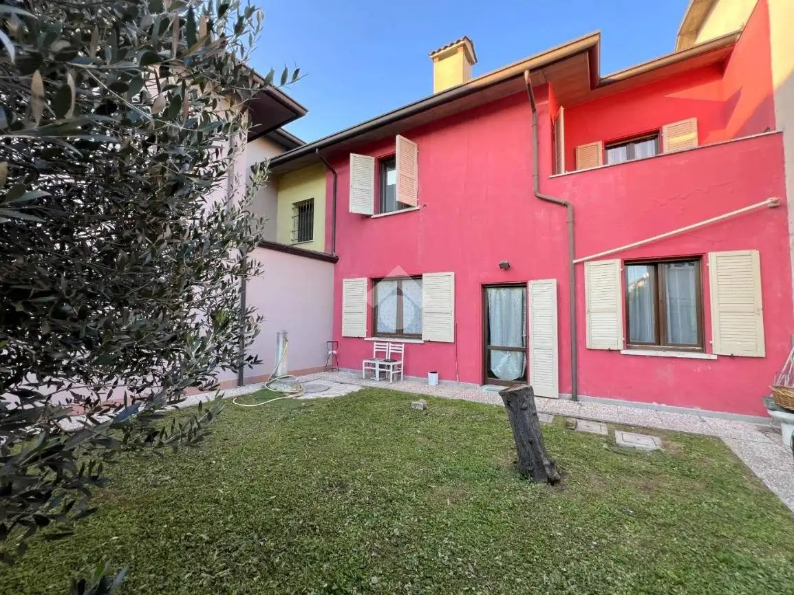 Villetta a schiera in vendita a Asola