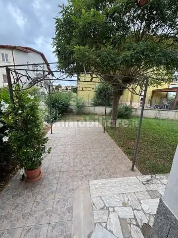 Appartamento in vendita a Marta