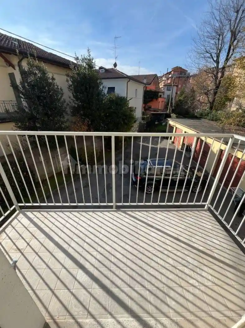 Trilocale via Giulio Crescenzi 55, Conca Fiorita, Bergamo - foto 2