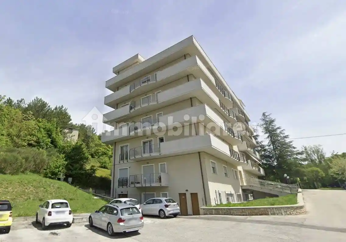 Trilocale via Porta Napoli , 16, Villa Comunale, L'Aquila - foto 2