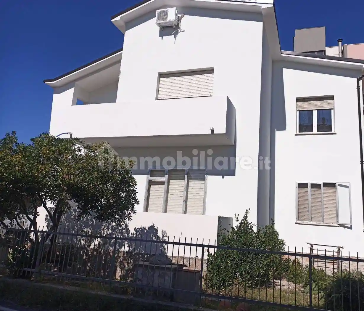 Villa in vendita a Mondolfo