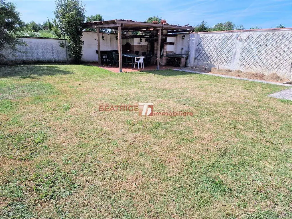 Villa in vendita a Lucca