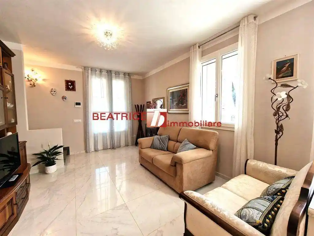 Villa in vendita a Lucca