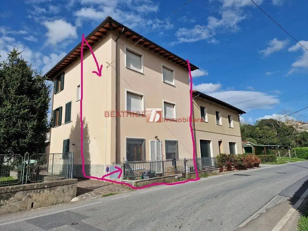 Casa indipendente in vendita a Lucca