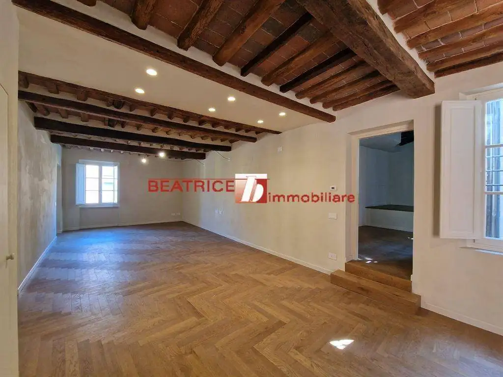 Appartamento in vendita a Lucca