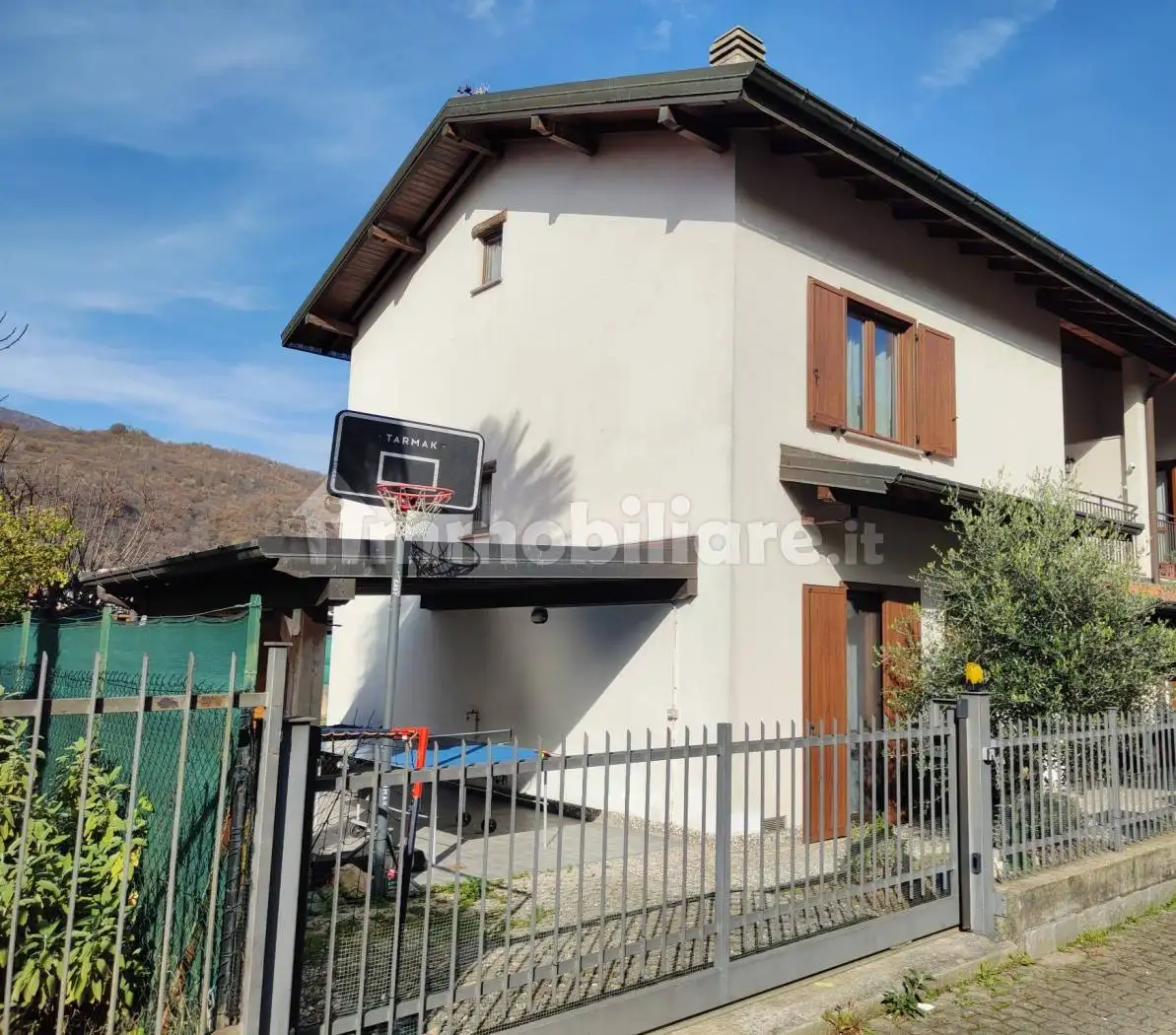 Villetta a schiera in vendita a Porto Ceresio