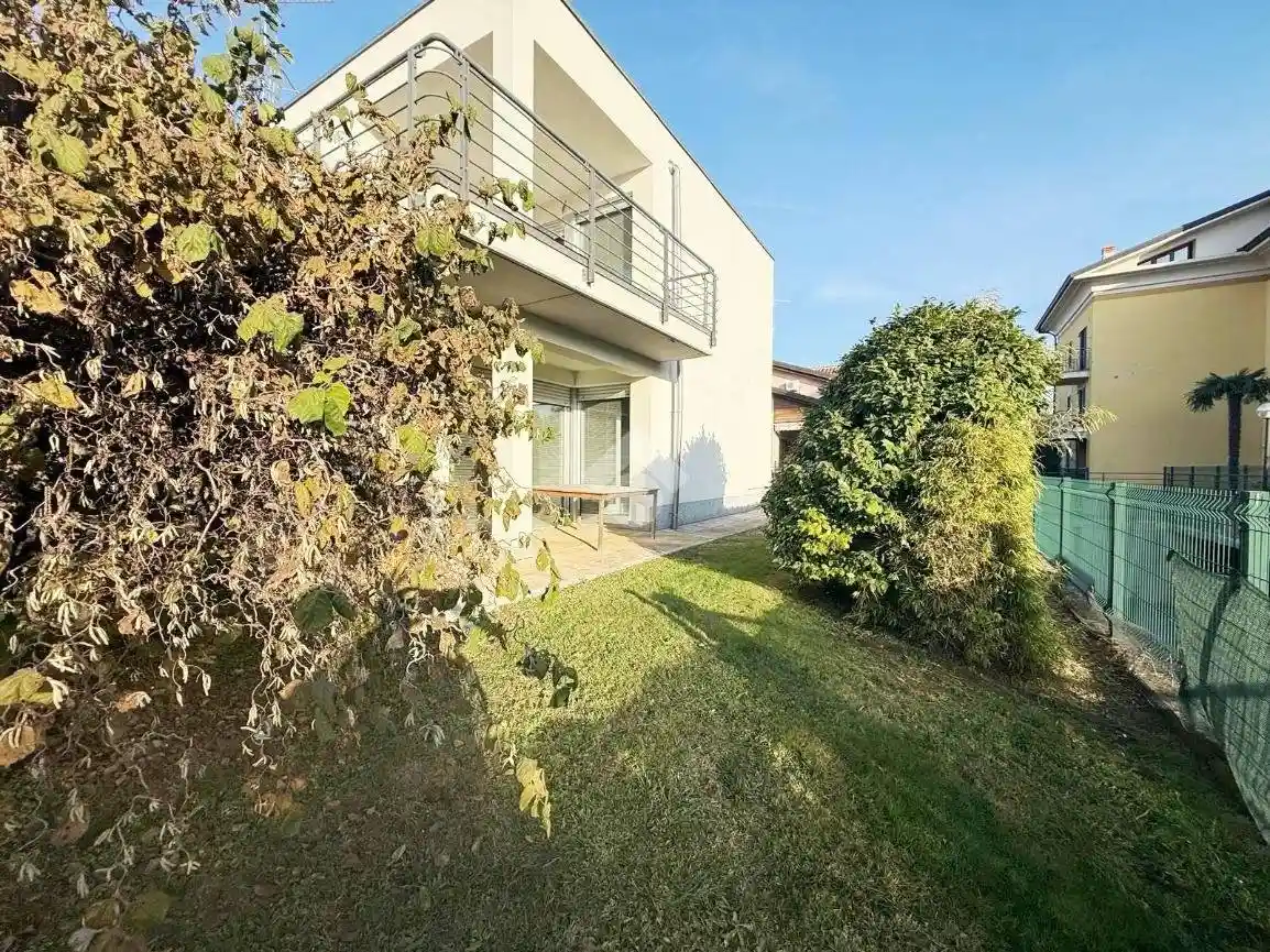 Villa in vendita a Turate