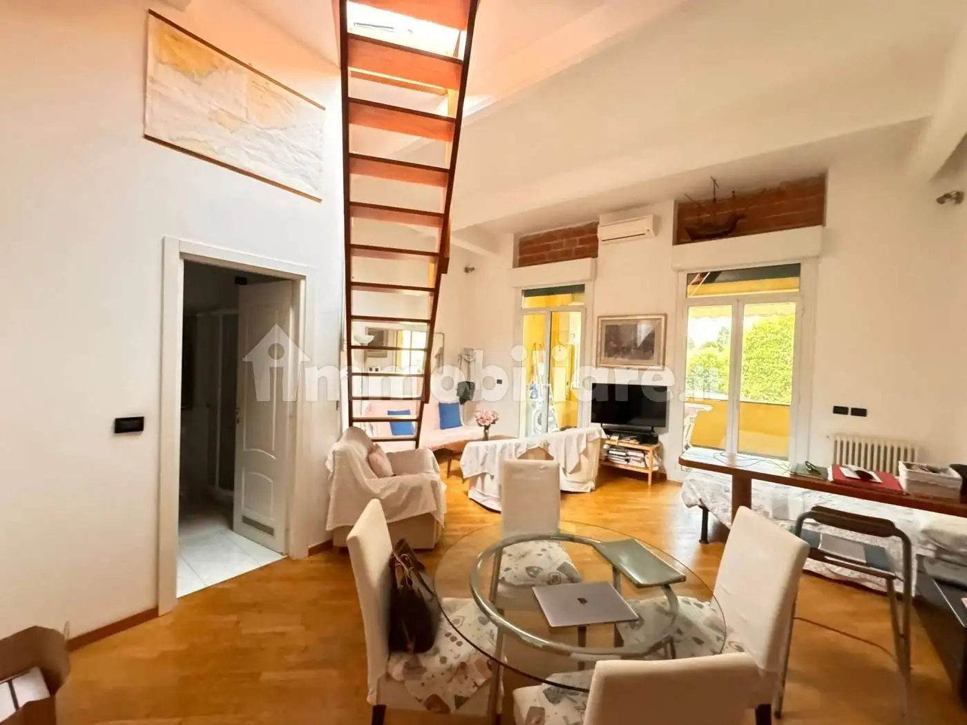 Appartamento in affitto a Genova