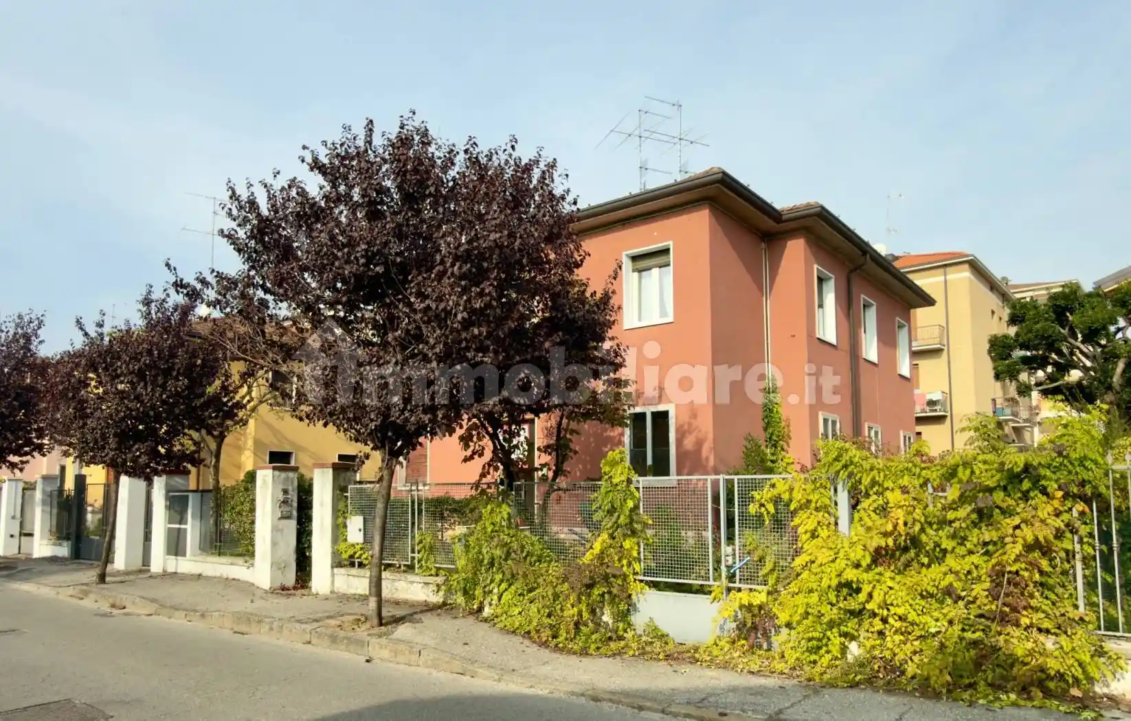Villa bifamiliare via Villa Ottorino, Villaggio Ferrari - Duca degli Abruzzi, Brescia - foto 2