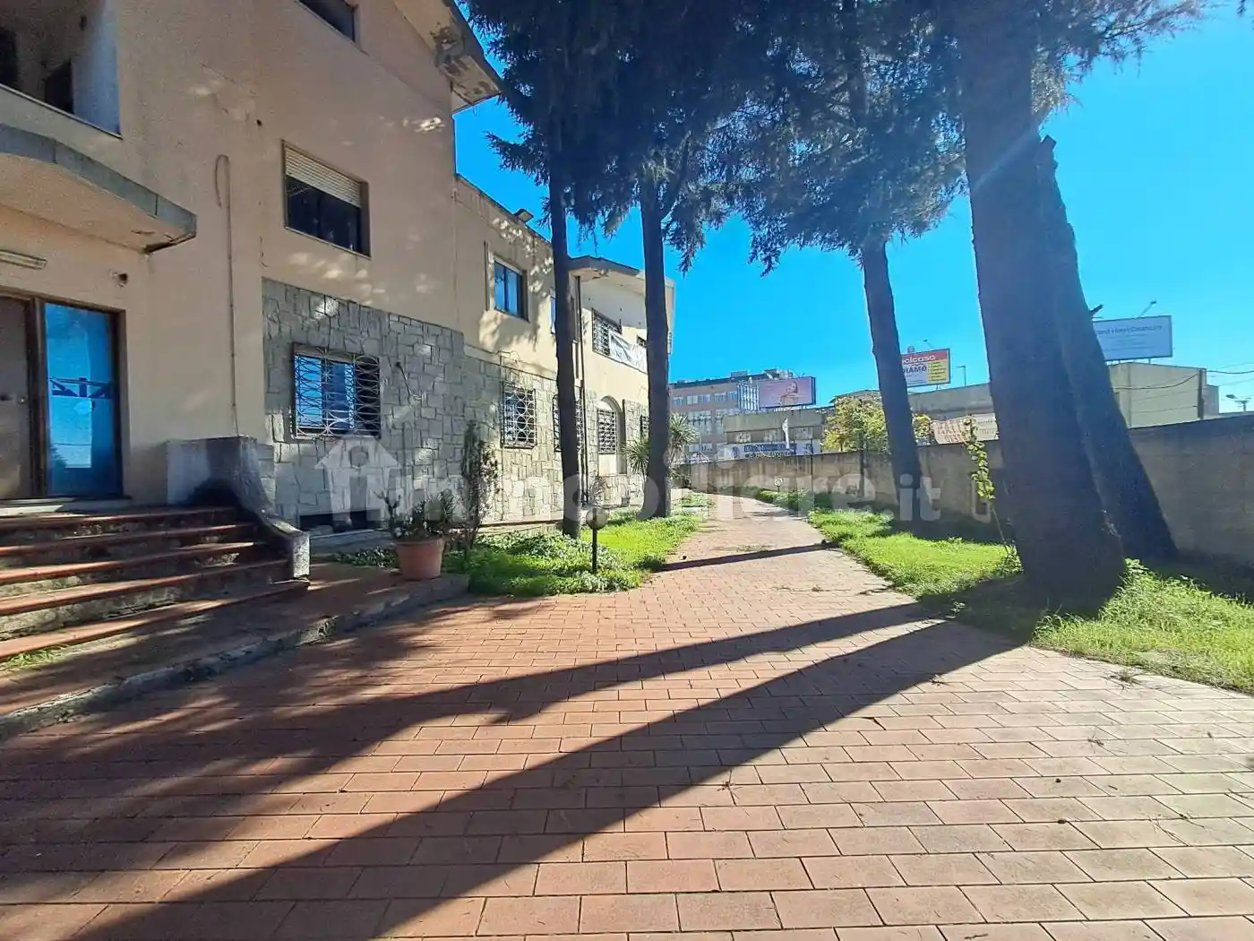 Palazzo - Edificio in Affitto - foto 5