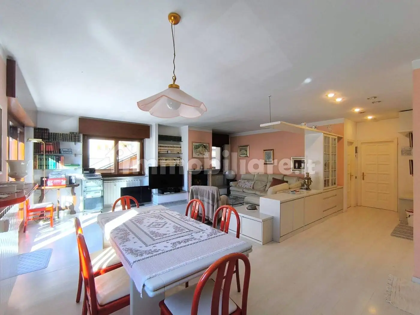 Bilocale via Roma 156, Centro, Chiesa in Valmalenco - foto 4