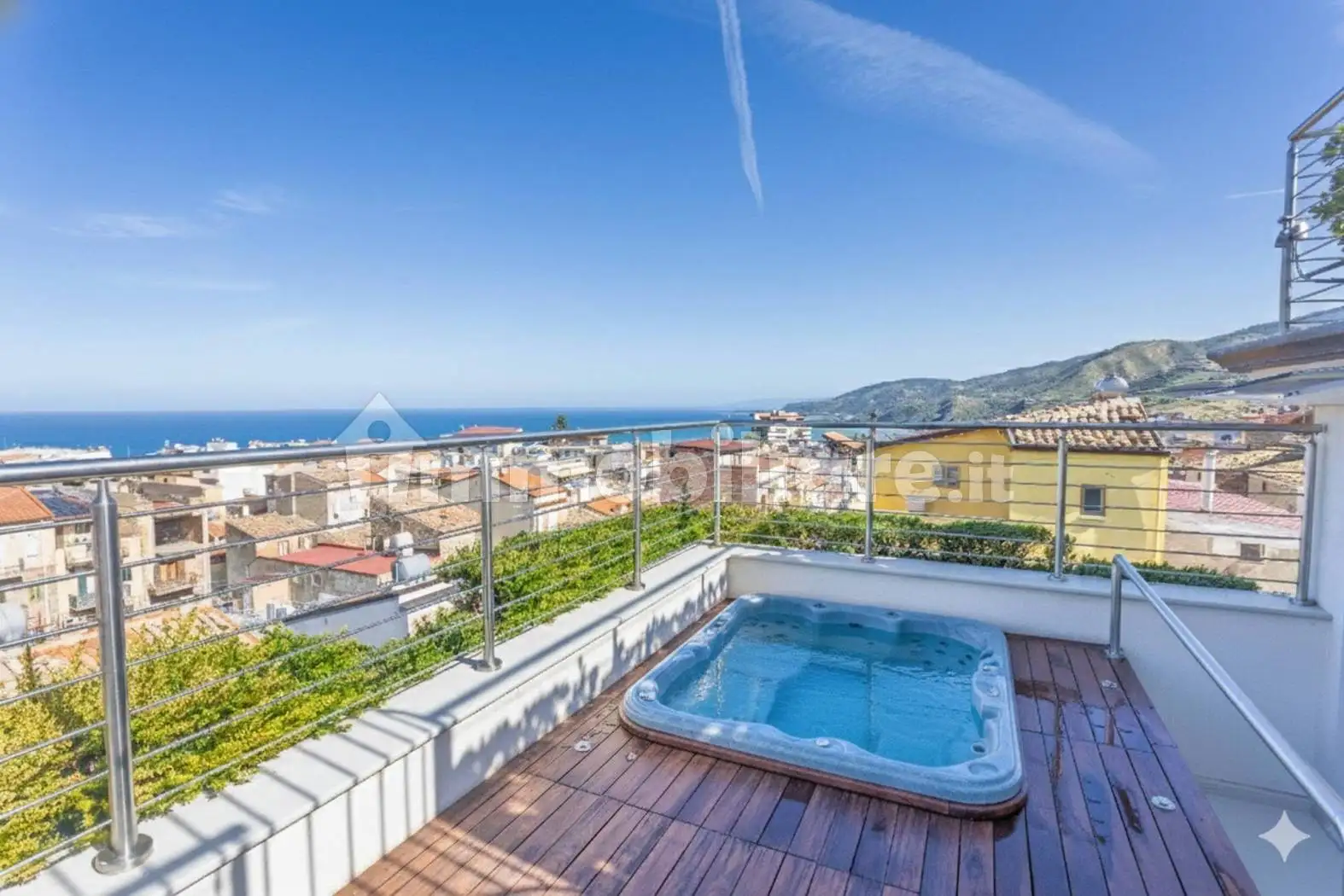 Casa indipendente in vendita a Santo Stefano di Camastra