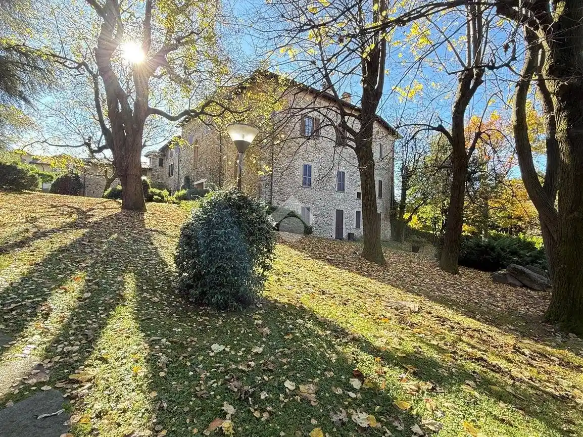 Quadrilocale via Ghislanzoni 9, Calco - foto 2