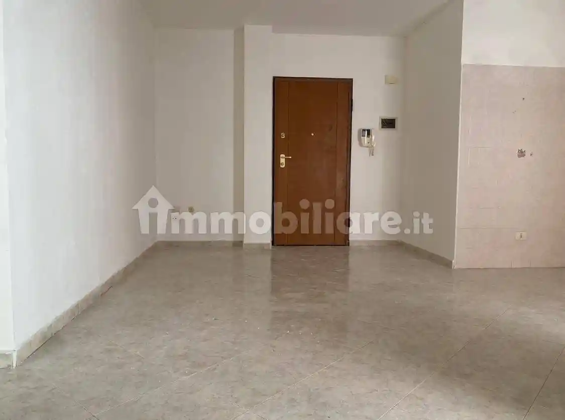 Bilocale via Vincenzo Agostinone 5, Centro, Montesilvano - foto 2