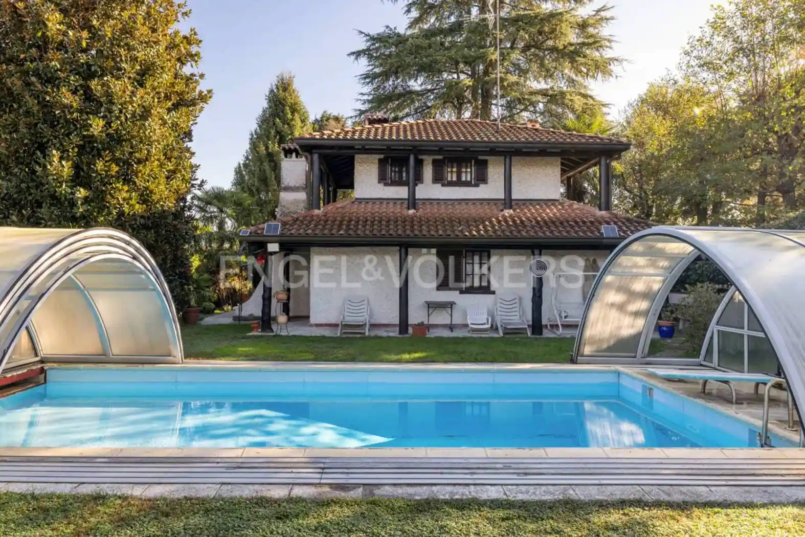 Villa in vendita a Castelletto Sopra Ticino