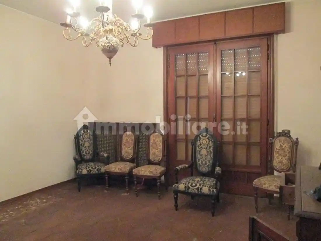 Villa unifamiliare, da ristrutturare, 290 m², Centro, Casalmaggiore - foto 3