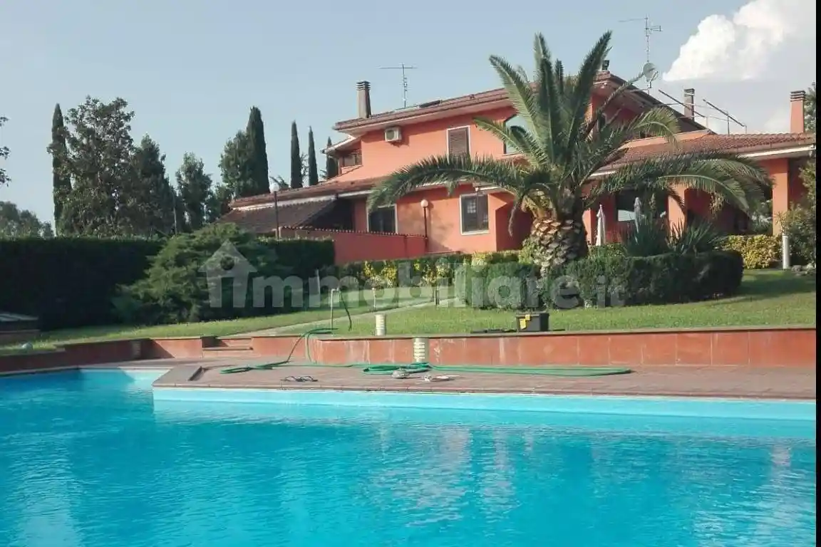 Villa in vendita a Roma