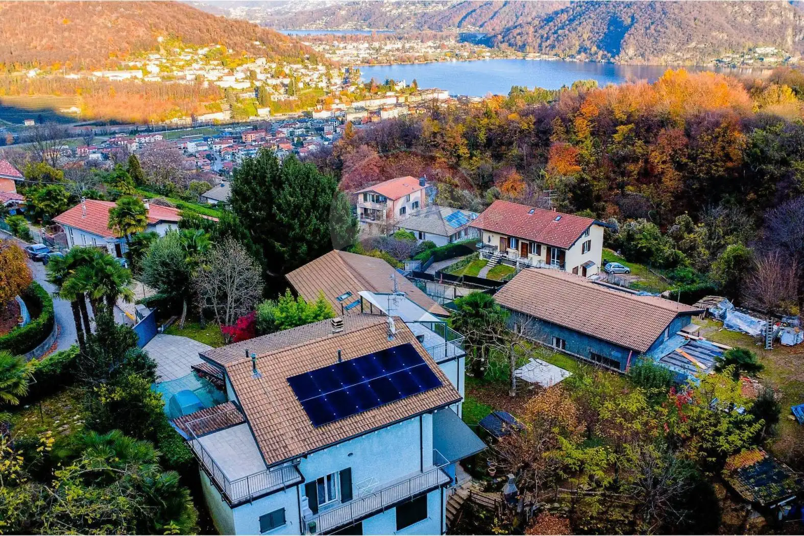 Villa unifamiliare via Ponte Tresa 22, Centro, Cadegliano-Viconago - foto 5