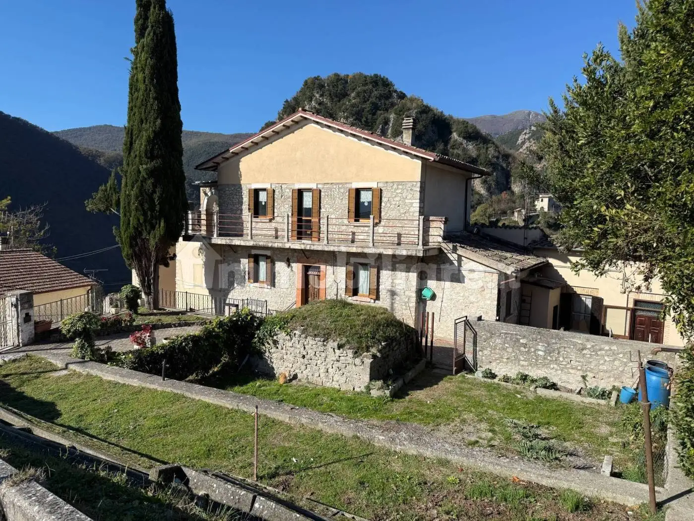 Villa in vendita a Cerreto di Spoleto