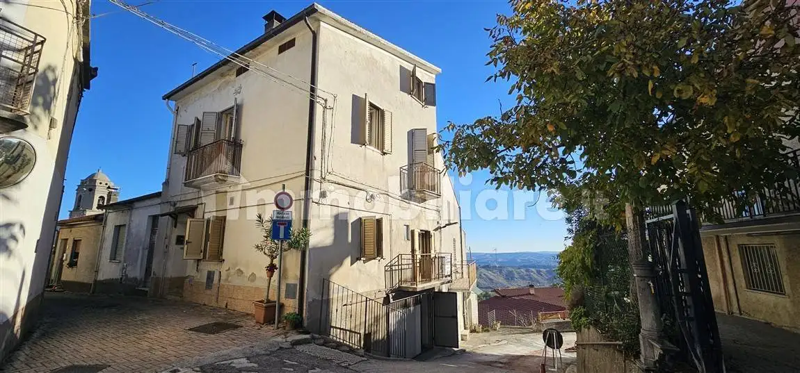 Terratetto unifamiliare Vico Gelsomino, Centro, Archi - foto 3