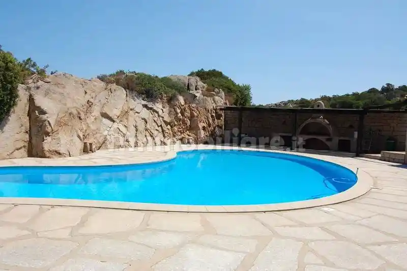 Appartamento in vendita a Arzachena