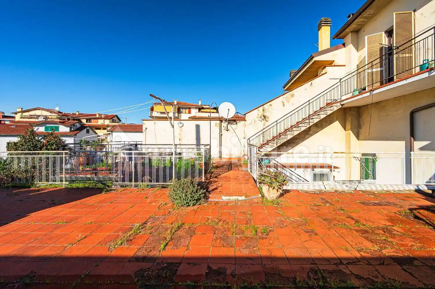 Palazzo - Edificio in vendita a Monsummano Terme