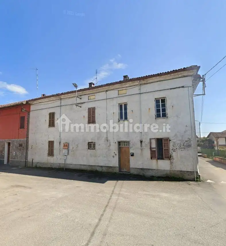 Appartamento in asta a Suardi