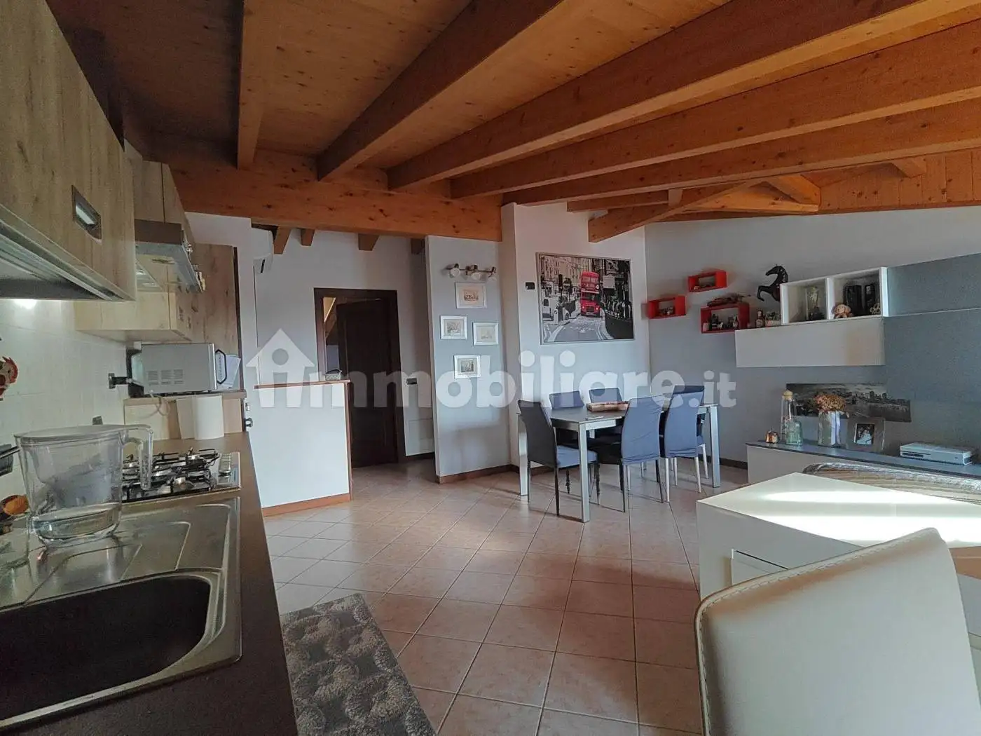 Appartamento in vendita a Venegono Inferiore