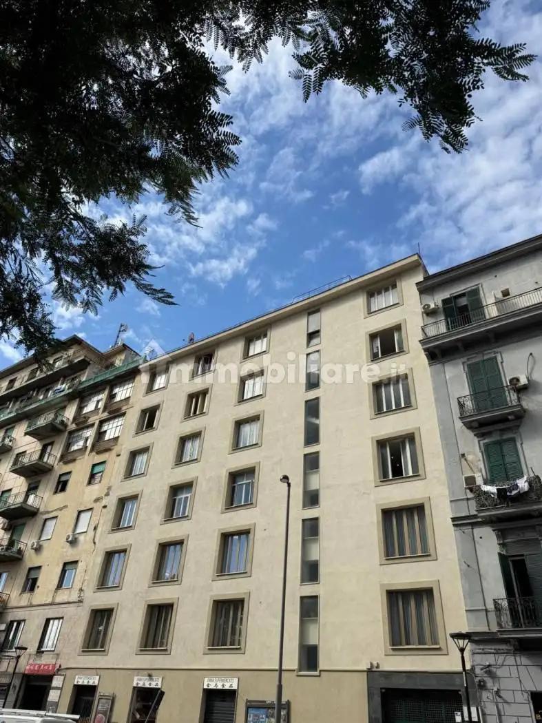 Palazzo - Edificio in vendita a Napoli