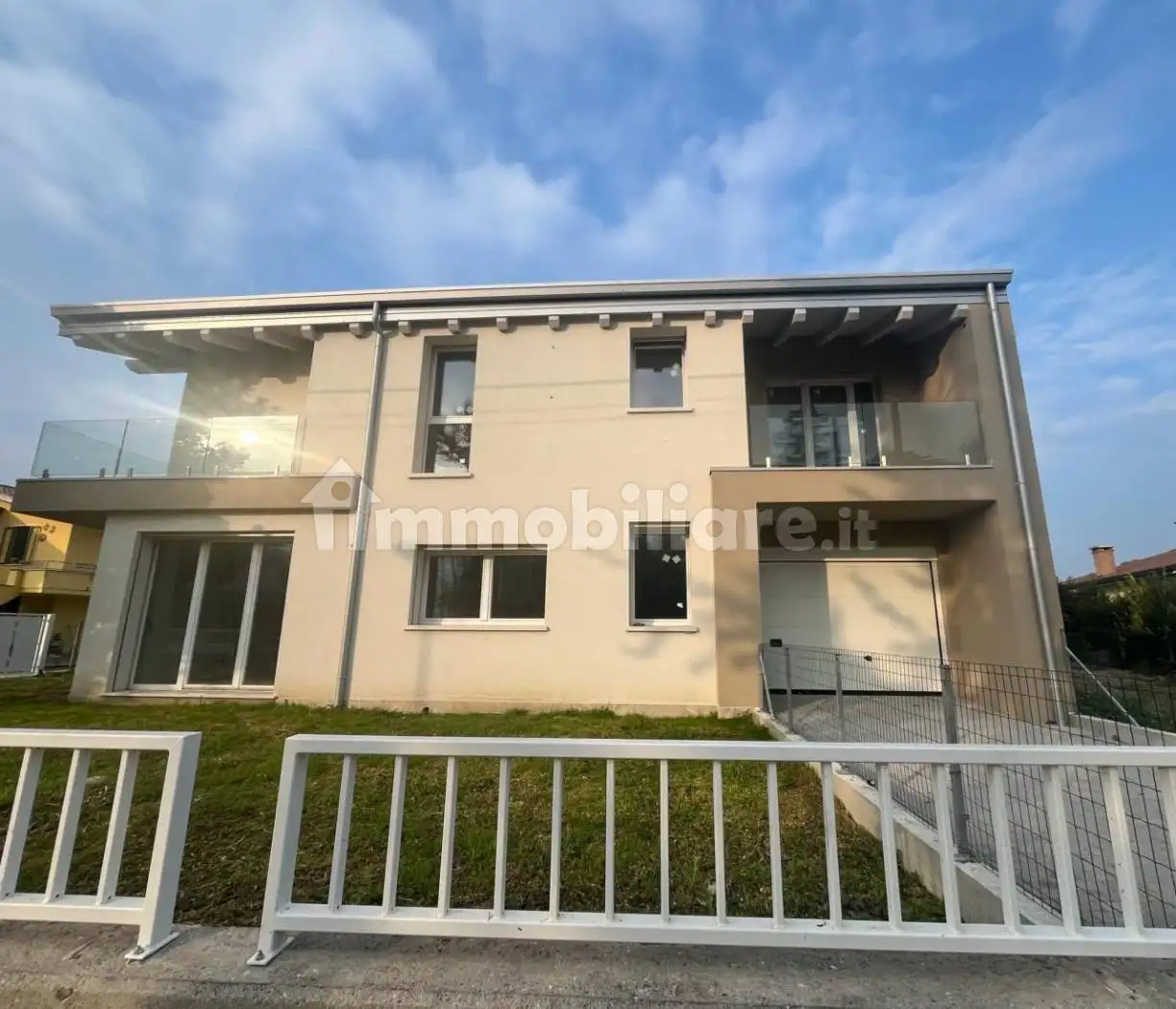 Villa in vendita a Pozzonovo