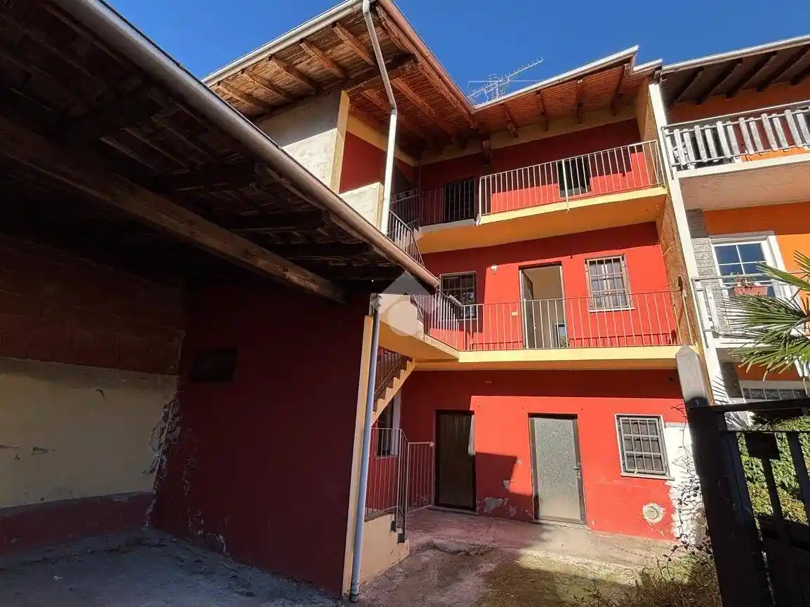 Terratetto unifamiliare via Ticino 11, Centro, Varallo Pombia - foto 2