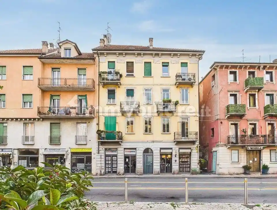 Palazzo - Edificio in Vendita - foto 2