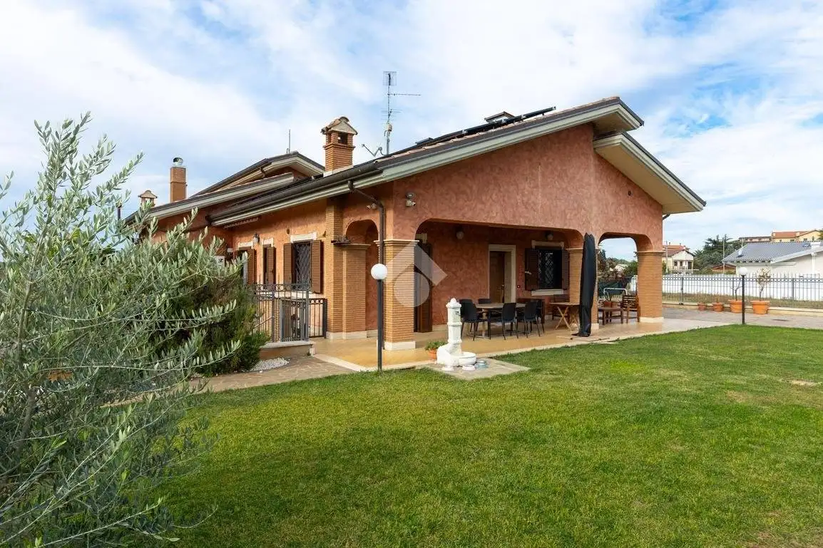 Villa bifamiliare via Valle della Chiesa 15, Centro, Colonna - foto 4