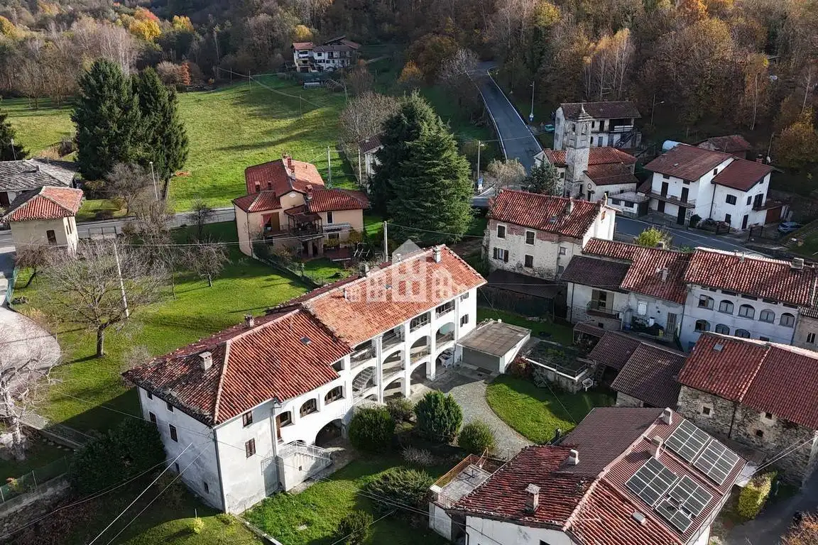 Terratetto unifamiliare via Vittorio Emanuele II 18, Val di Chy - foto 3