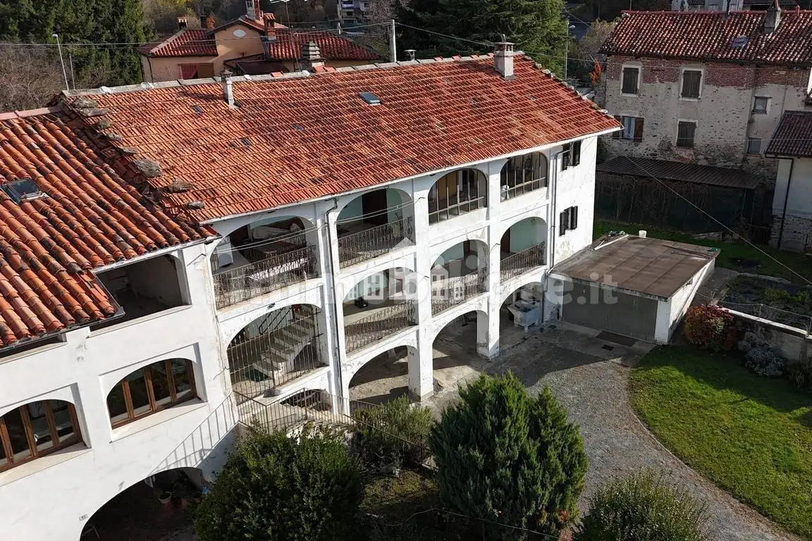 Terratetto unifamiliare via Vittorio Emanuele II 18, Val di Chy - foto 5