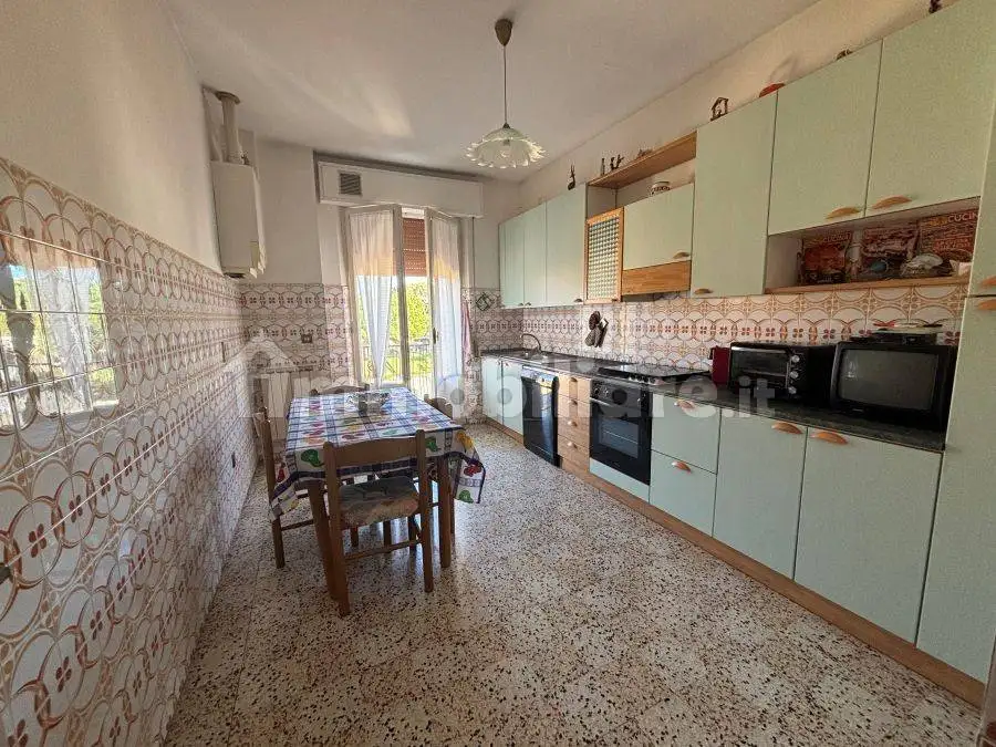 Quadrilocale via Montegrappa, Chiusi Scalo, Chiusi - foto 4