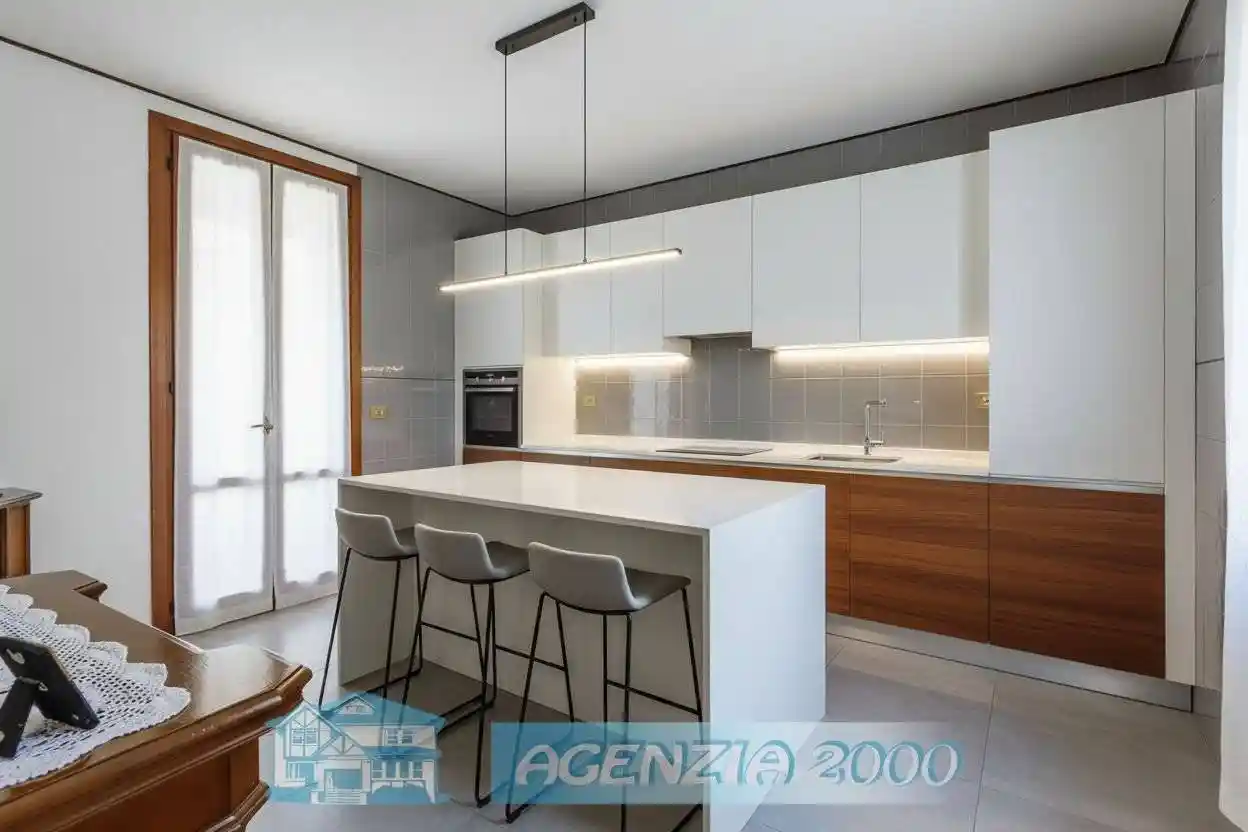 Terratetto unifamiliare 154 m², buono stato, Centro, Arre - foto 2